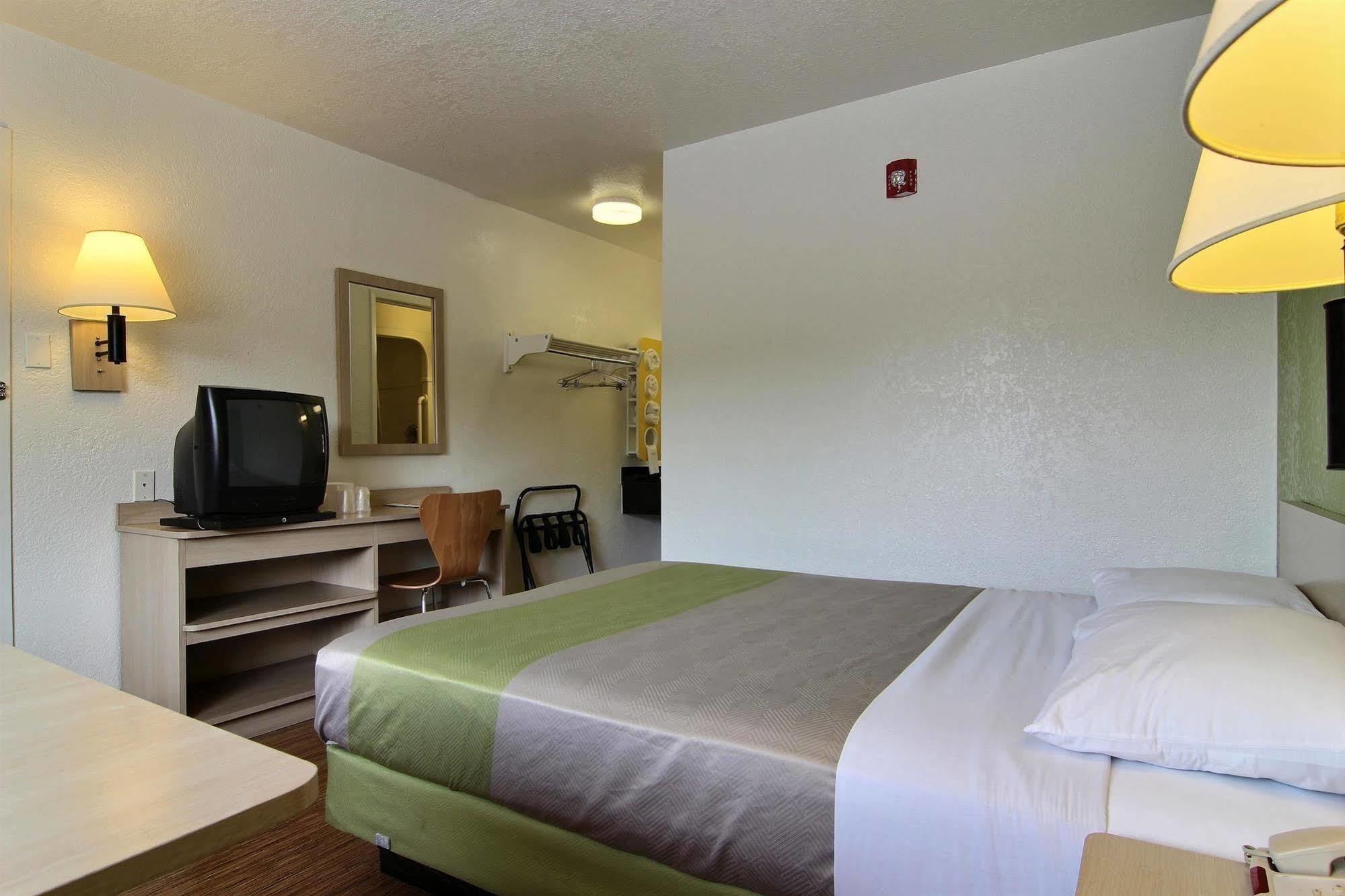 Motel 6-Albuquerque, Nm - Midtown ภายนอก รูปภาพ